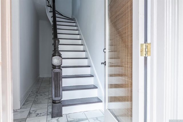 11 S South 6th Street, Hudson, NY 12534