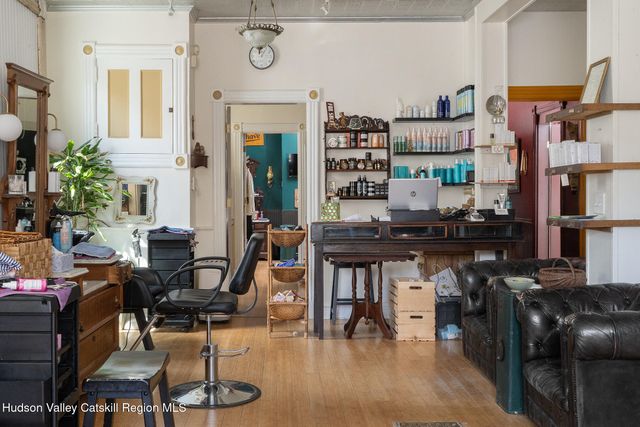 11 S South 6th Street, Hudson, NY 12534