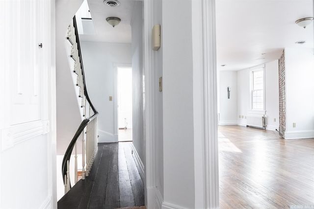 11 S South 6th Street, Hudson, NY 12534