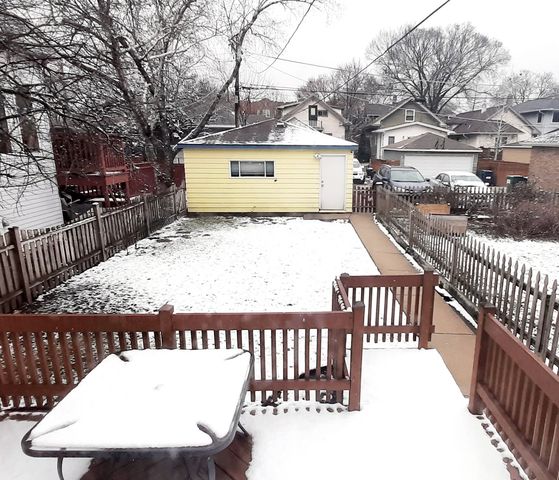 743 S East Avenue, Oak Park, IL 60304