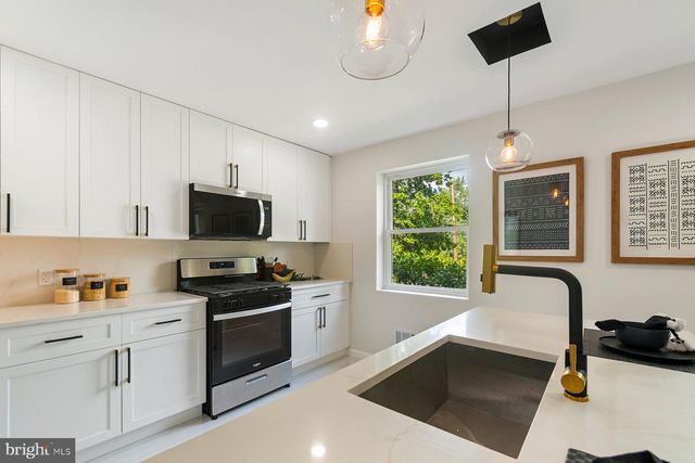 5302 THE ALAMEDA, Baltimore, MD 21239