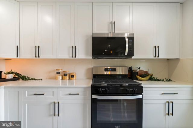 5302 THE ALAMEDA, Baltimore, MD 21239