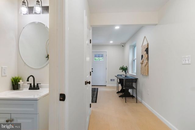 5302 THE ALAMEDA, Baltimore, MD 21239