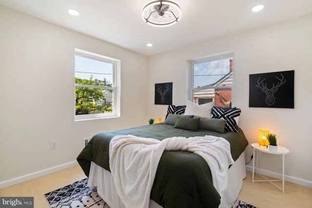 5302 THE ALAMEDA, Baltimore, MD 21239