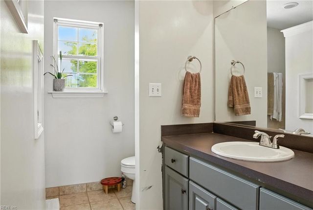 115 Royal Oak CT, Suffolk, VA 23434