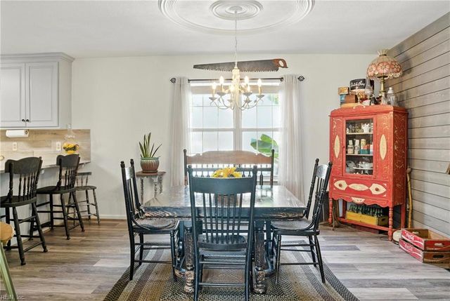115 Royal Oak CT, Suffolk, VA 23434