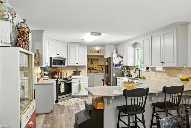 115 Royal Oak CT, Suffolk, VA 23434