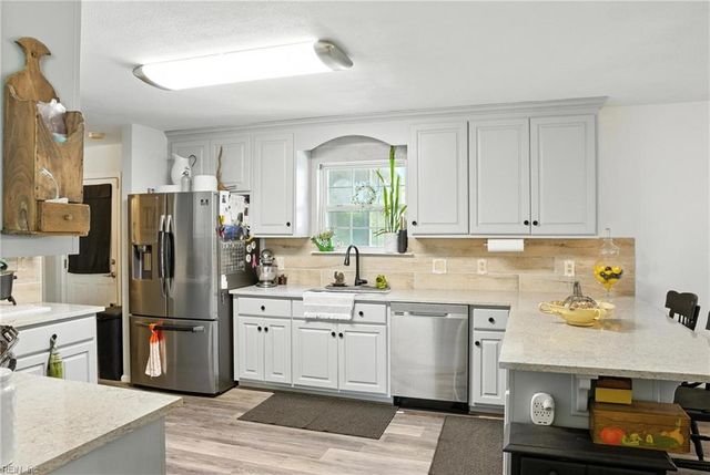 115 Royal Oak CT, Suffolk, VA 23434