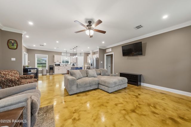1111 Lady Of The Lake Road, St. Martinville, LA 70582