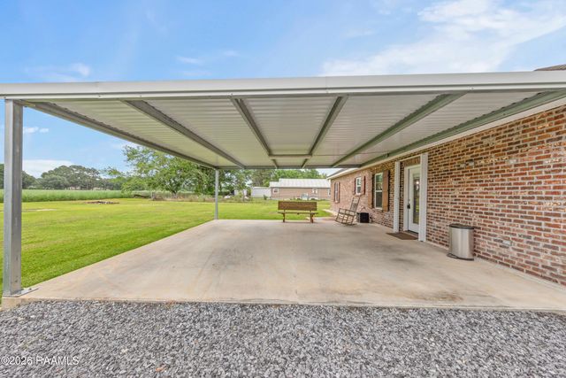1111 Lady Of The Lake Road, St. Martinville, LA 70582