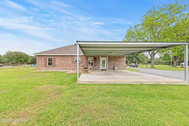 1111 Lady Of The Lake Road, St. Martinville, LA 70582