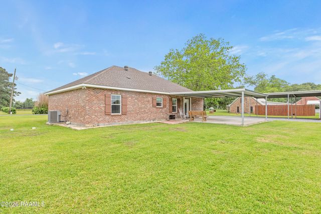 1111 Lady Of The Lake Road, St. Martinville, LA 70582