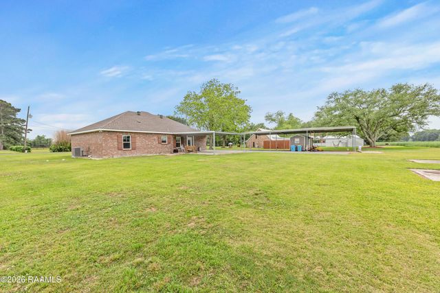1111 Lady Of The Lake Road, St. Martinville, LA 70582