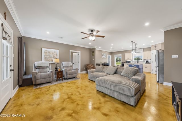 1111 Lady Of The Lake Road, St. Martinville, LA 70582