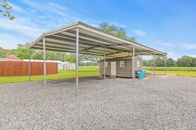1111 Lady Of The Lake Road, St. Martinville, LA 70582