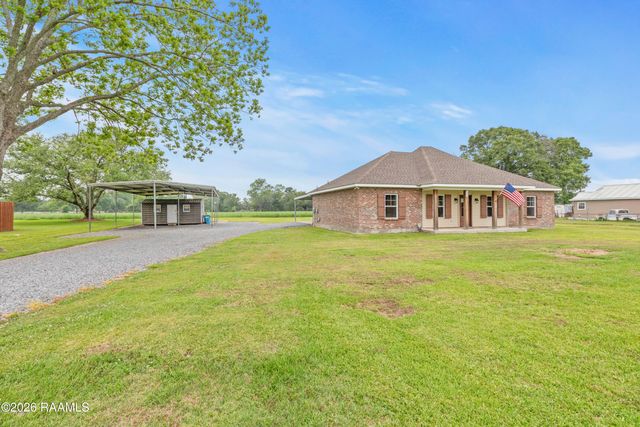 1111 Lady Of The Lake Road, St. Martinville, LA 70582