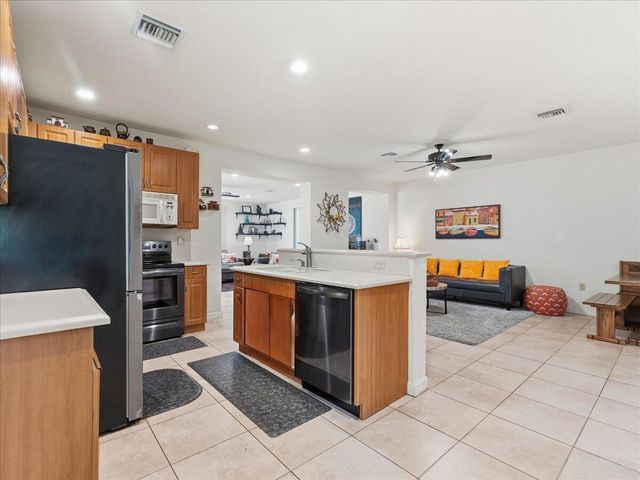 2151 NW 121st Avenue, Plantation, FL 33323