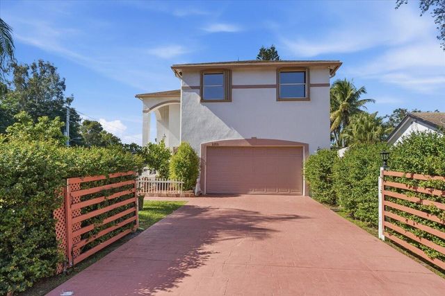 2151 NW 121st Avenue, Plantation, FL 33323