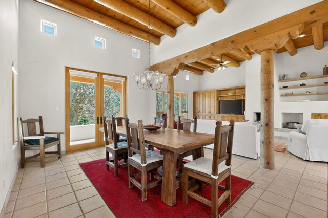 850 Paseo De Don Carlos, Santa Fe, NM 87501