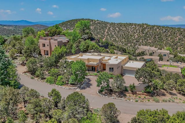850 Paseo De Don Carlos, Santa Fe, NM 87501
