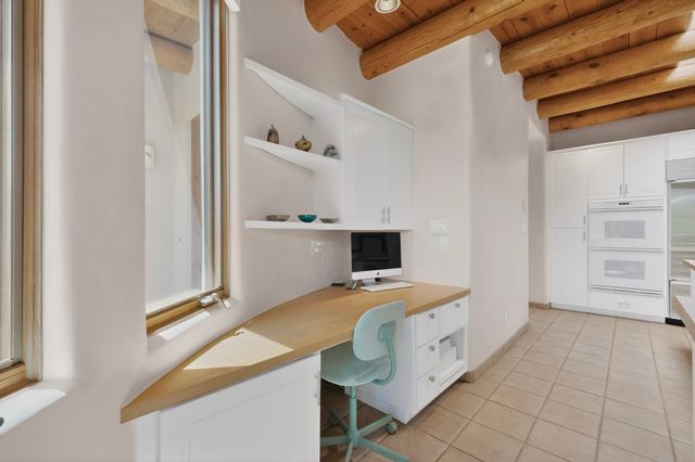 850 Paseo De Don Carlos, Santa Fe, NM 87501