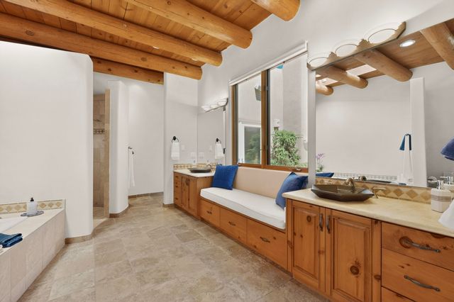 850 Paseo De Don Carlos, Santa Fe, NM 87501