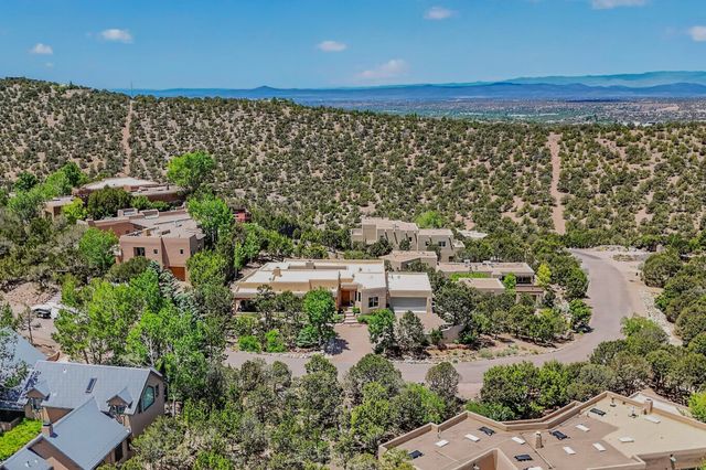 850 Paseo De Don Carlos, Santa Fe, NM 87501