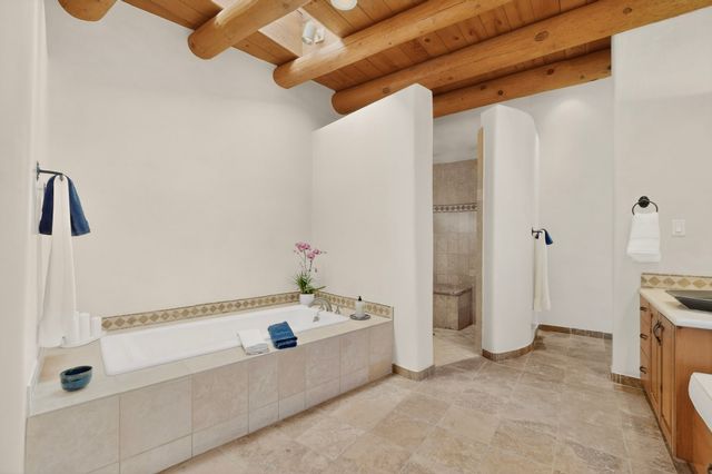 850 Paseo De Don Carlos, Santa Fe, NM 87501