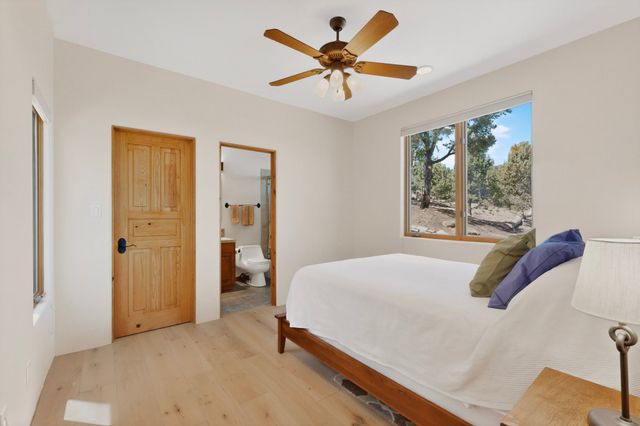 850 Paseo De Don Carlos, Santa Fe, NM 87501