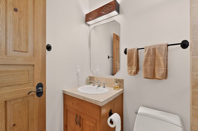 850 Paseo De Don Carlos, Santa Fe, NM 87501