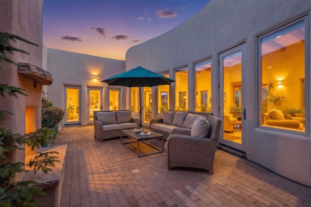 850 Paseo De Don Carlos, Santa Fe, NM 87501