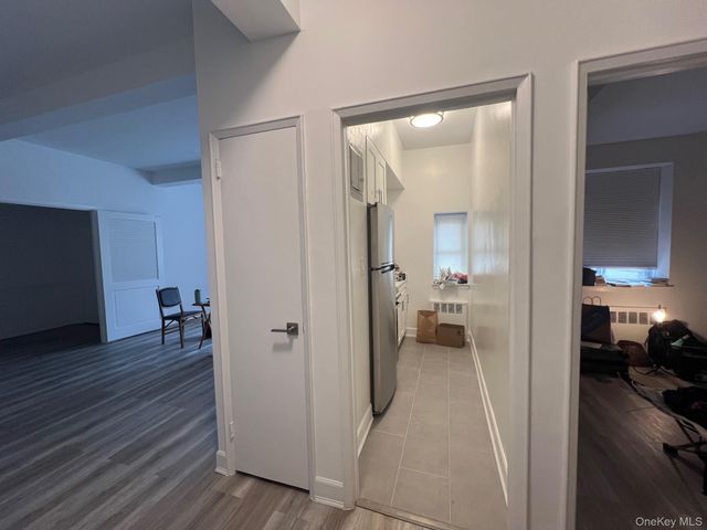 120 E Hartsdale Avenue 1-R, Hartsdale, NY 10530