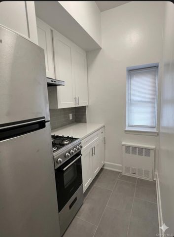 120 E Hartsdale Avenue 1-R, Hartsdale, NY 10530