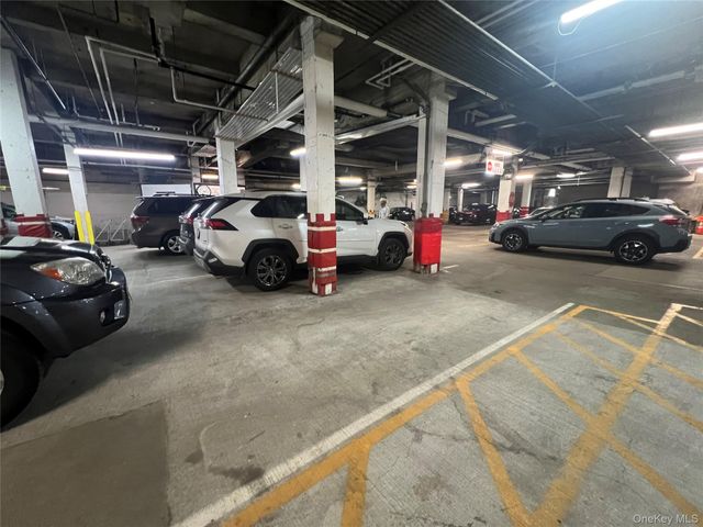 120 E Hartsdale Avenue 1-R, Hartsdale, NY 10530