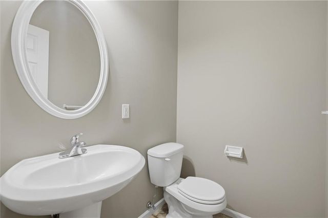 701 Tomahawk Court, Smithville, MO 64089