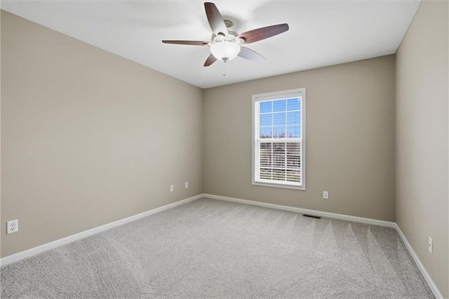 701 Tomahawk Court, Smithville, MO 64089