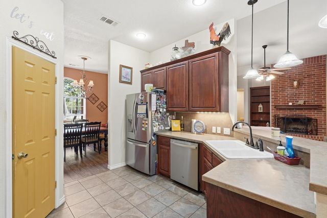 518 Robin Hood Court, Clyde, TX 79510