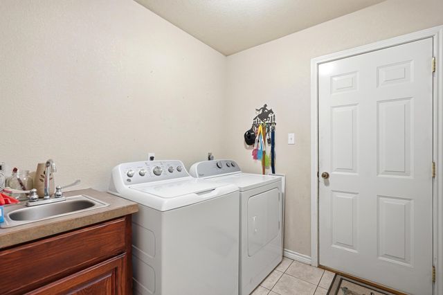 518 Robin Hood Court, Clyde, TX 79510