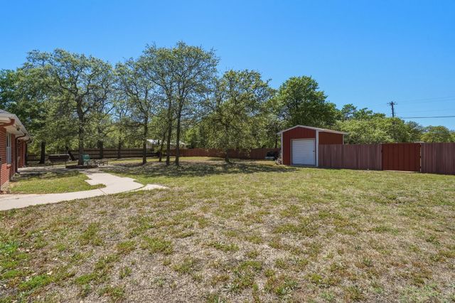 518 Robin Hood Court, Clyde, TX 79510