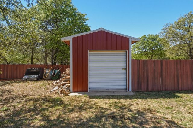 518 Robin Hood Court, Clyde, TX 79510