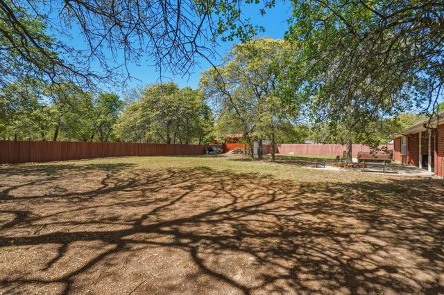 518 Robin Hood Court, Clyde, TX 79510