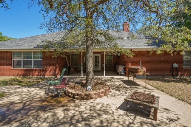 518 Robin Hood Court, Clyde, TX 79510