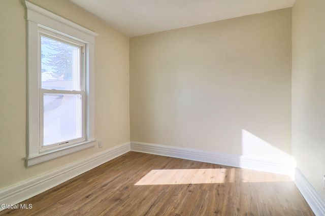 11 Halcyon Street, Scotia, NY 12302