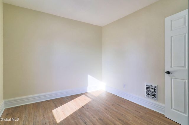 11 Halcyon Street, Scotia, NY 12302