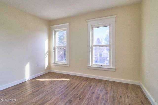 11 Halcyon Street, Scotia, NY 12302