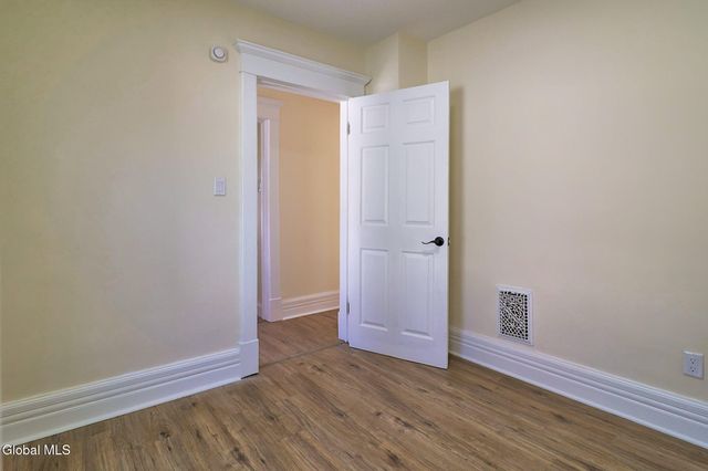 11 Halcyon Street, Scotia, NY 12302