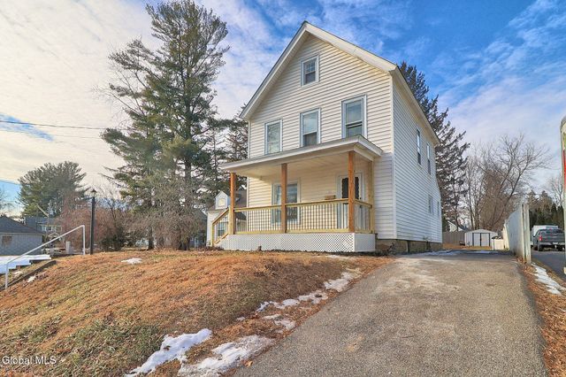 11 Halcyon Street, Scotia, NY 12302