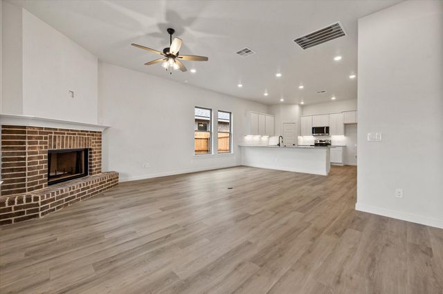 2911 Harvest Avenue, Wolfforth, TX 79382