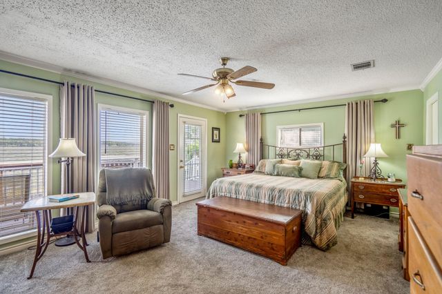 635 Burris Drive, Livingston, TX 77351