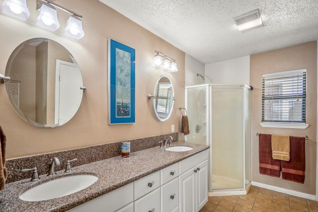 635 Burris Drive, Livingston, TX 77351